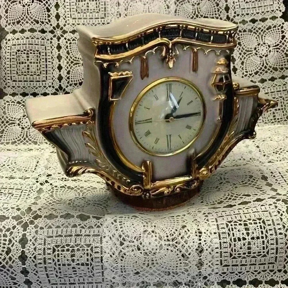 Antique Vintage Sessions Ceramic Table  Clock Oxford Metal Spinning
Clock - Picture 3 of 17